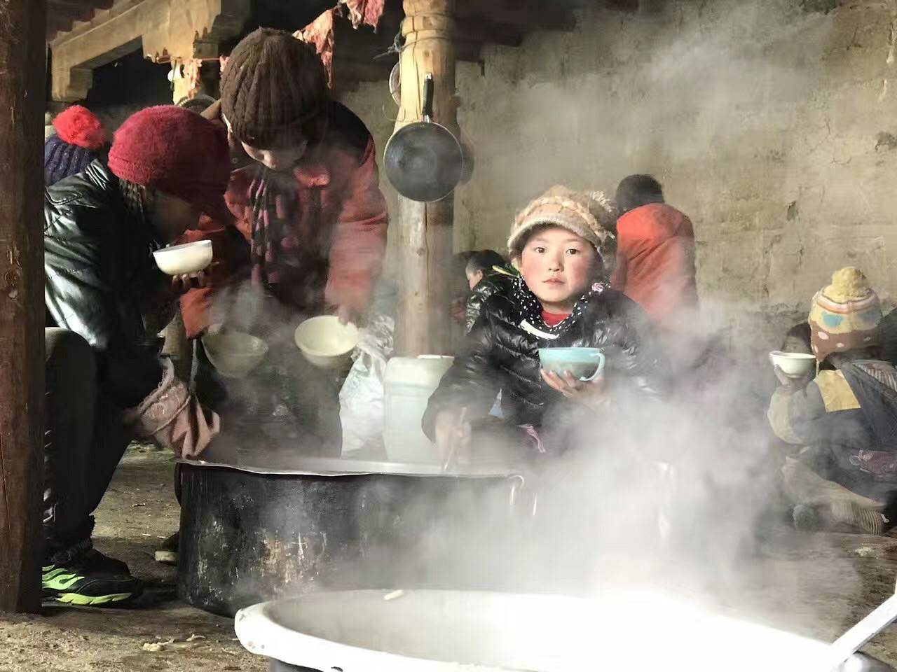 开云官方端页面登录入口-开云(中国)公益回顾丨家国同欢月同圆 温暖满载甘孜州(图10) 开云官方端页面登录入口-开云(中国)公益回顾丨家国同欢月同圆 温暖满载甘孜州(图10)