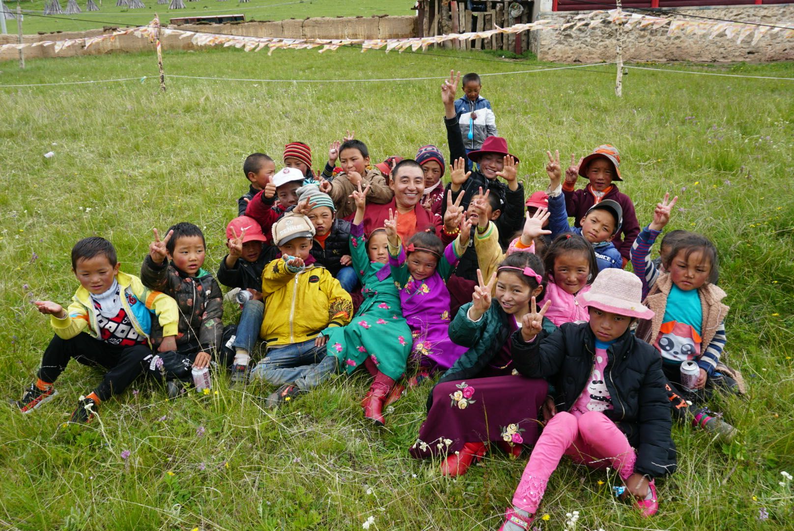 开云官方端页面登录入口-开云(中国)公益回顾丨家国同欢月同圆 温暖满载甘孜州(图14) 开云官方端页面登录入口-开云(中国)公益回顾丨家国同欢月同圆 温暖满载甘孜州(图14)